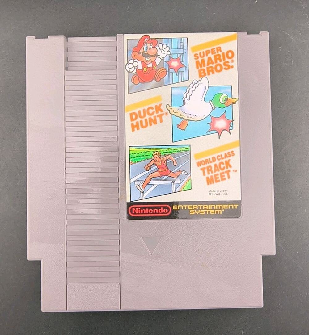 Super Mario Bros / Duck Hunt / World Class Track Meet (Nintendo NES) Cart Only